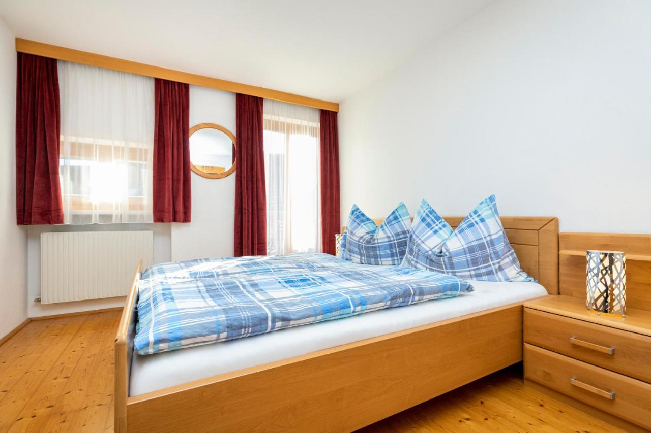 Ferienhaus Waldsicht フラッハウ エクステリア 写真