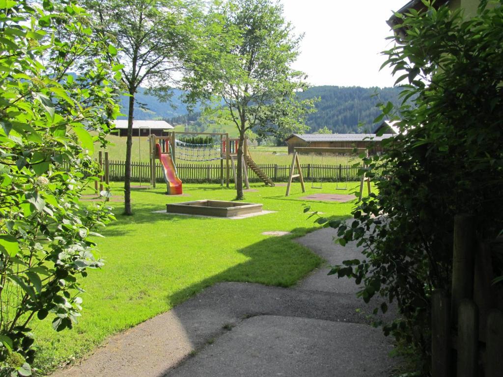Ferienhaus Waldsicht フラッハウ エクステリア 写真